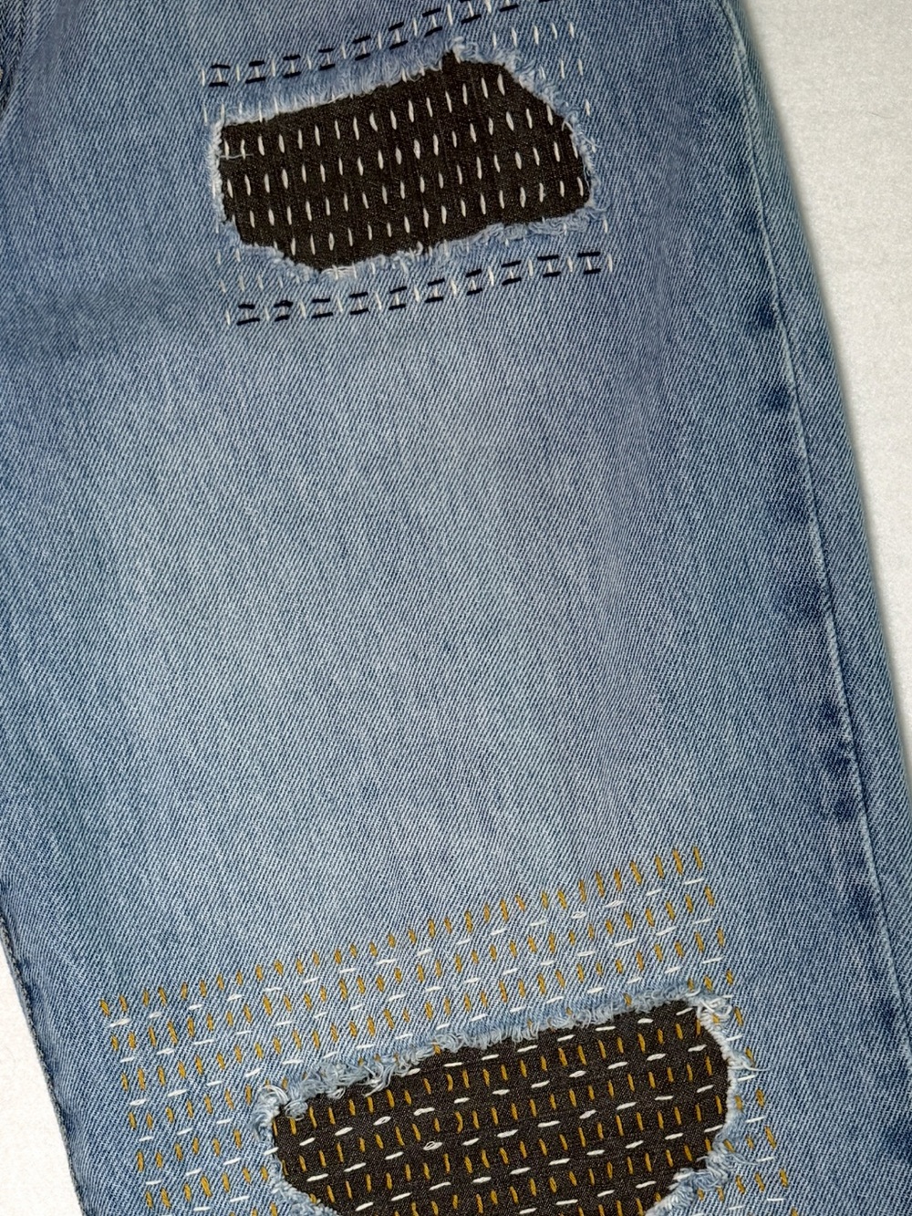 Levi's Women's '94 Baggy Jeans Visible Mended Sashiko Denim Light Wash 31x29 - Picture 6 of 15